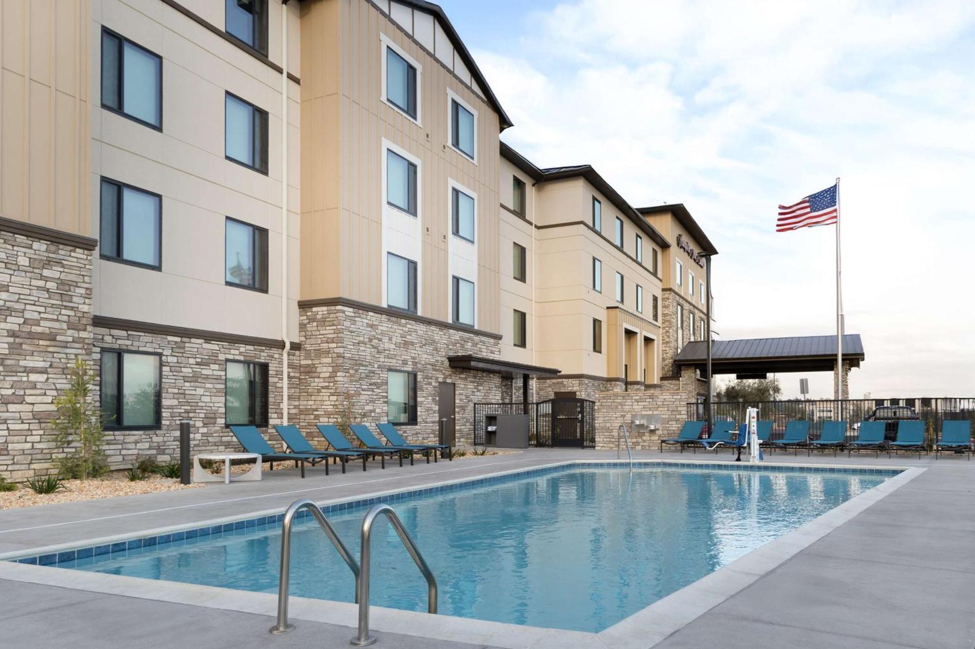 Hampton Inn & Suites Porter Ranch Los Angeles — Photos 1